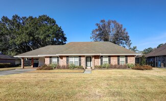 301 Suffolk Ave, Lafayette, LA 70508