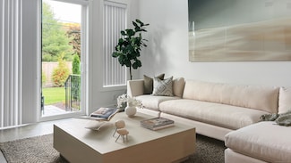 6 Whisper Ridge Way Unit 42, Woodbridge, CT 06525