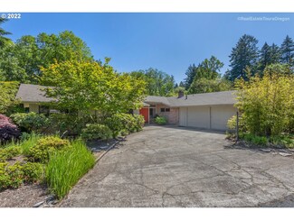 6960 SW Raleighwood Ln, Portland, OR 97225