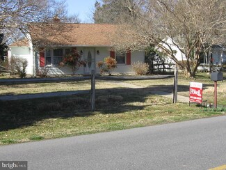 1707 Hambrooks Blvd, Cambridge, MD 21613