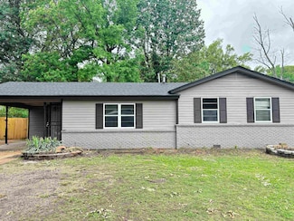 5595 Millbranch Rd, Memphis, TN 38116