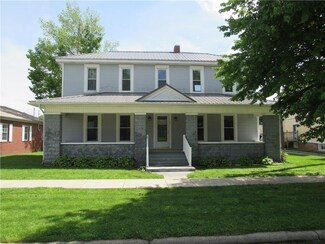 221 E Main St, Ladoga, IN 47954