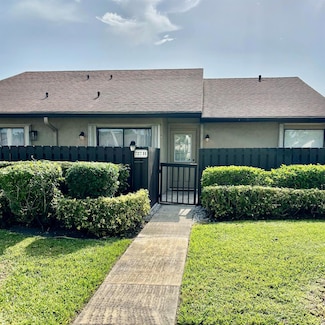 727 Sunny Pine Way Unit H, Greenacres, FL 33415
