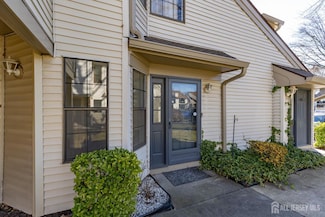 2301 Bayhead Dr, Parlin, NJ 08859