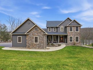 734 Lakeside Dr, Sayre, PA 18840