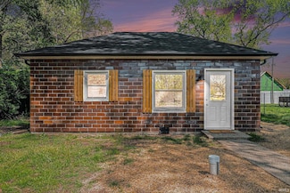 202 N Erie St, Osceola, IN 46561