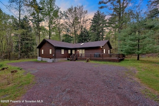 205 Kimberly Ln, Thornhurst Township, PA 18424