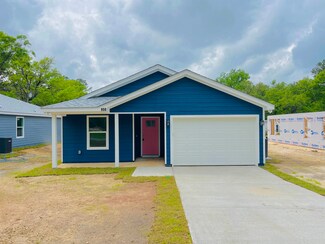 942 Cap Tram Rd, Tallahassee, FL 32317