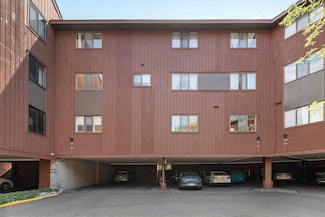 576 Sanderling Ct Unit 576, Secaucus, NJ 07094