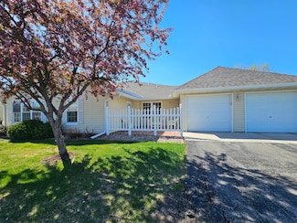 1065 Blackbird Trail SW Unit 8, Hutchinson, MN 55350