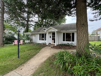 1263 W Stover St, Freeport, IL 61032