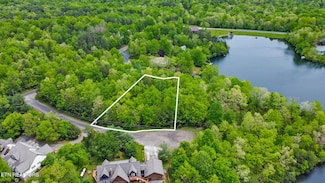 6 Emerald Place, Monterey, TN 38574