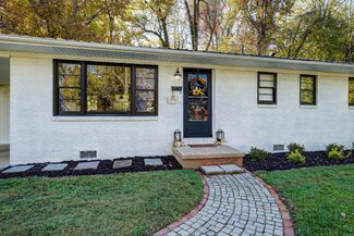 1201 Oak Street Extension, Johnson City, TN 37601