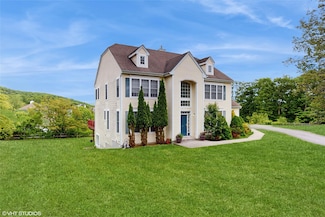 3 Caledonia Cir, Highland Mills, NY 10930