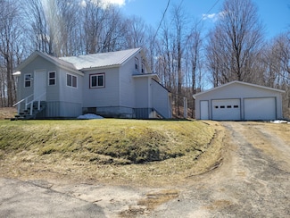 43 Branch St, Malone, NY 12953