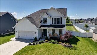 4580 Carlyes Ct, Hamburg, NY 14075