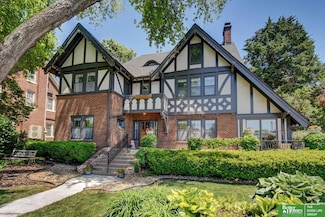 101 N 54th St, Omaha, NE 68132