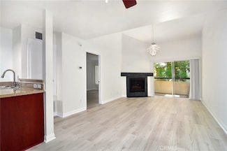 5510 Owensmouth Ave Unit 301, Woodland Hills, CA 91367