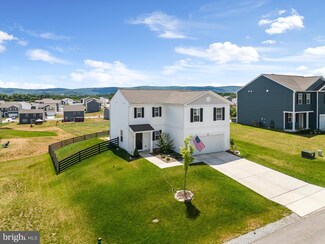 31 Olander Ct, Charles Town, WV 25414