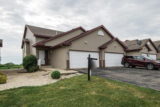 1001 7th Ave SW, Pine Island, MN 55963