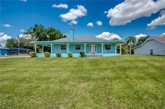 9081 Alena Ct, North Fort Myers, FL 33903