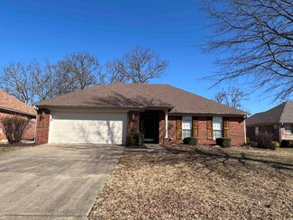 4530 Oregon Trail, Conway, AR 72034