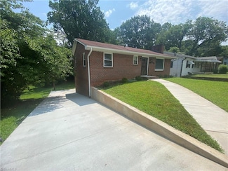 1709 N Jackson Ave, Winston Salem, NC 27105