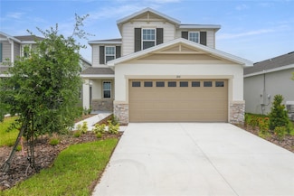 208 Flag Lilly Ln, Umatilla, FL 32784