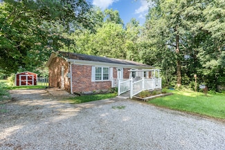 106 Hogin Rd, Dickson, TN 37055