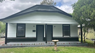 2229 Thomas Blvd, Port Arthur, TX 77640