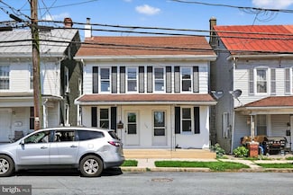 108 N Church St, Robesonia, PA 19551