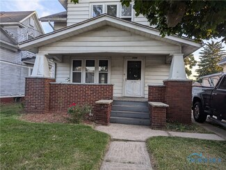 2038 Greenwood Ave, Toledo, OH 43605