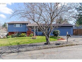 1380 NW Riverview Ave, Gresham, OR 97030