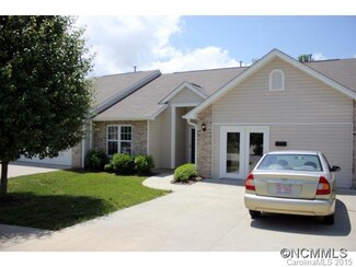 100 Sunny Meadows Blvd, Arden, NC 28704