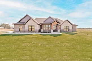 170 Rolling Hills Blvd, Alvord, TX 76225