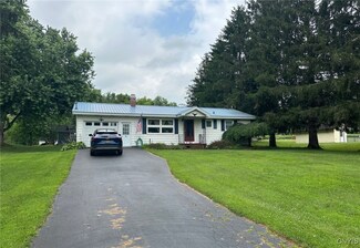 31 Huyck Ave, Middleville, NY 13406