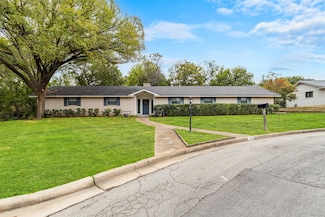 7416 Brentwood Cir, Woodway, TX 76712