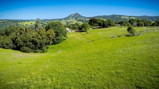 237 Sunshine Ln, Mokelumne Hill, CA 95245