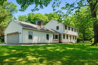 34 Hampton Falls Rd, Exeter, NH 03833