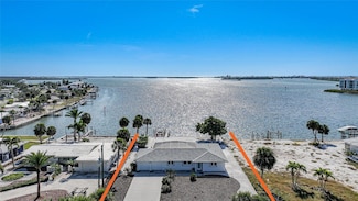 1350 Aqua View Ln, Englewood, FL 34223