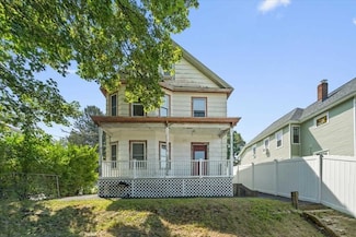 620 Franklin St, Worcester, MA 01604