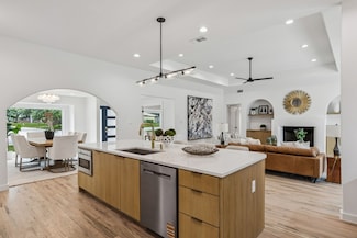 4216 Rickover Dr, Dallas, TX 75244