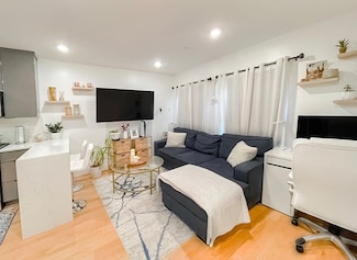6 Everett Place Unit 1, Boston, MA 02128