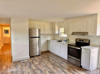 114 Hollow Point Ln, Cottageville, SC 29435