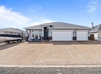 14005 La Blanquilla Dr, Corpus Christi, TX 78418