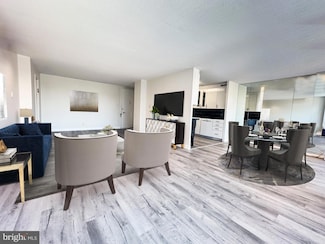 1001 City Ave Unit ED-713, Wynnewood, PA 19096