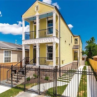 1917 N Derbigny St, New Orleans, LA 70116