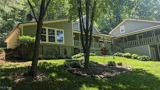 2461 Trailwood Dr SW Unit 18D, Carrollton, OH 44615