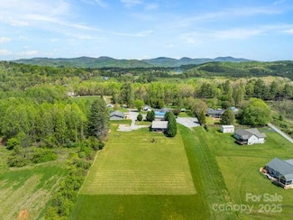 67 Twin Elm Knoll, Hendersonville, NC 28792