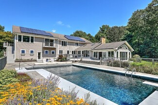 64 Riverview Dr, Westport, MA 02790